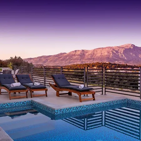 Luxury Authentic Experience At Marta * 룸바르다