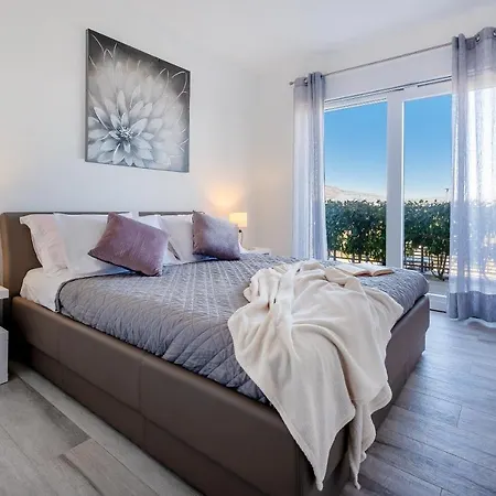 Luxury Authentic Experience At Marta * 룸바르다