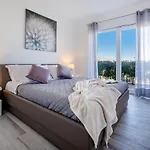 Luxury Authentic Experience At Marta * Lumbarda