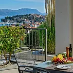 Luxury Authentic Experience At Marta * Lumbarda