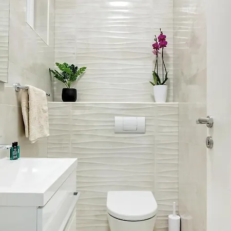 Luxury Authentic Experience At Marta Villa Lumbarda