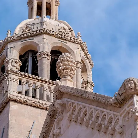 Luxury Authentic Experience At Marta Villa