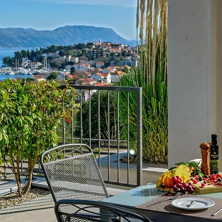 Luxury Authentic Experience At Marta * Lumbarda