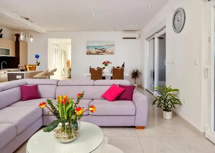 Luxury Authentic Experience At Marta לומבארדה