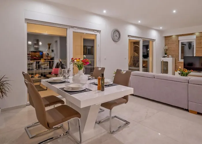 Luxury Authentic Experience At Marta וילה לומבארדה